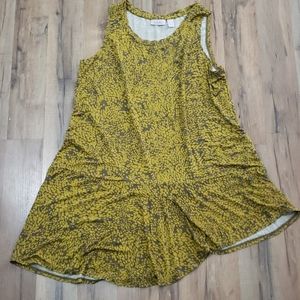 Logo layers asymmetrical tank top size med